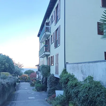 Raffaello Сasa de vacaciones Stresa